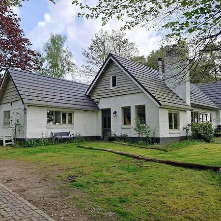 Lanke Garden Studio Rijsbergen ภายนอก รูปภาพ
