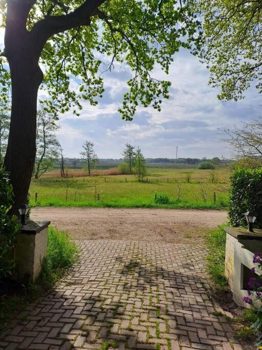 Lanke Garden Studio Rijsbergen ภายนอก รูปภาพ